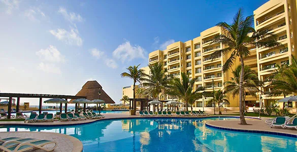 cheap-flights-and-hotels-to-cancun-best-packages-when-to-go-and-what-to-do-mid-content-2